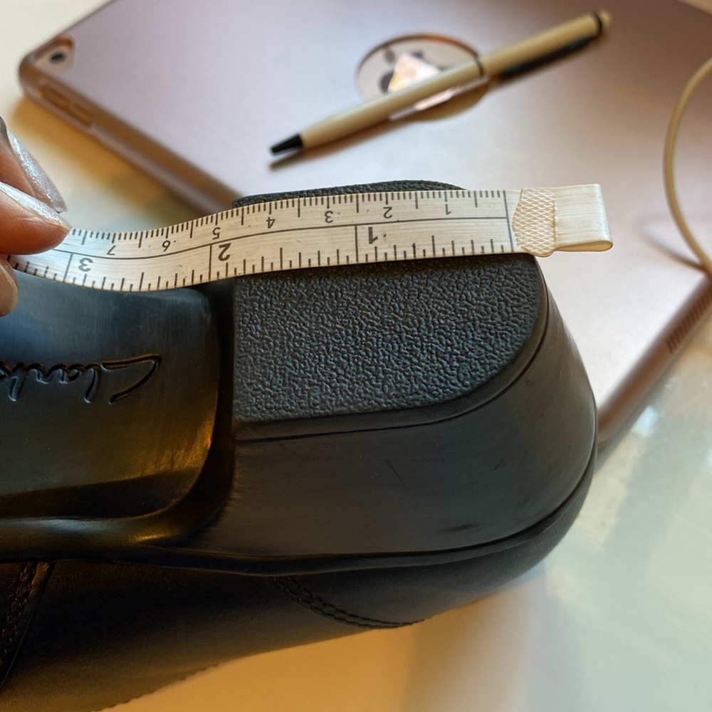 Black Clarks loafers - Picture 8 of 10